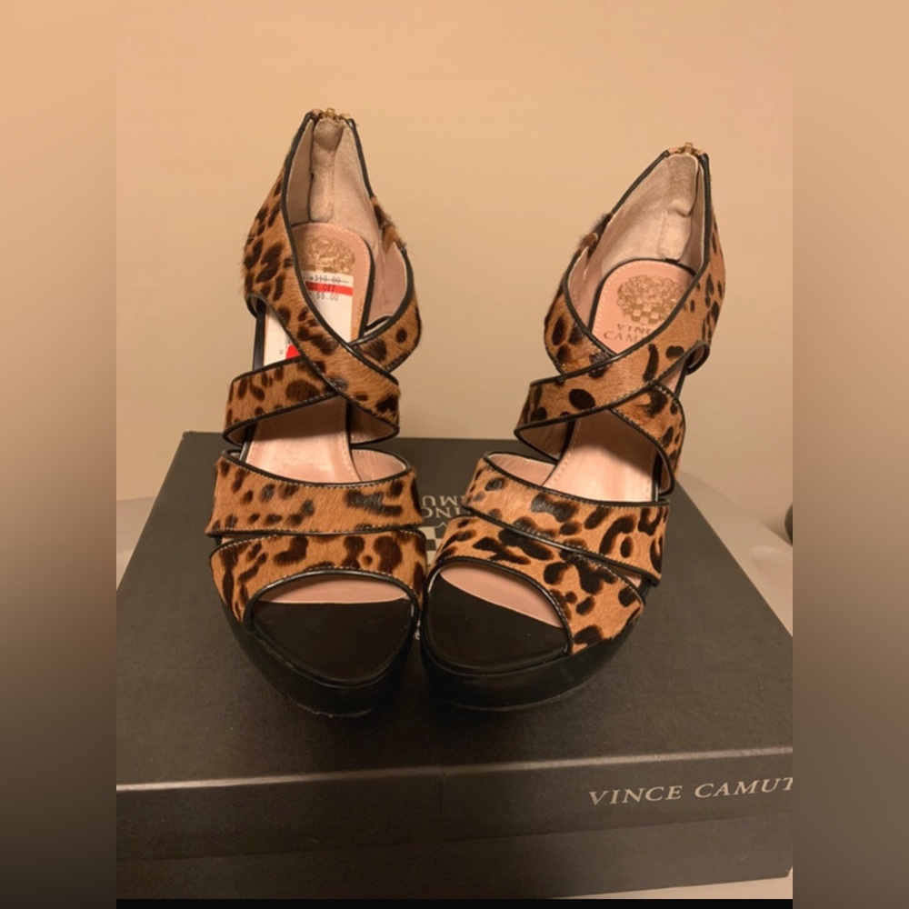 Leopard print Vince Camuto heels